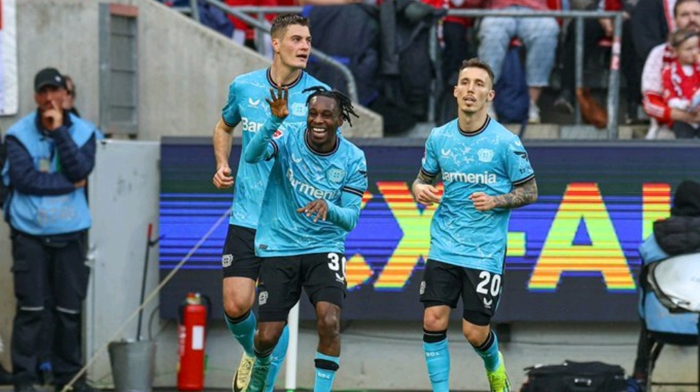 开云体育官方登录入口-鲁能新援大放异彩，连场猛扑保持不败的简单介绍