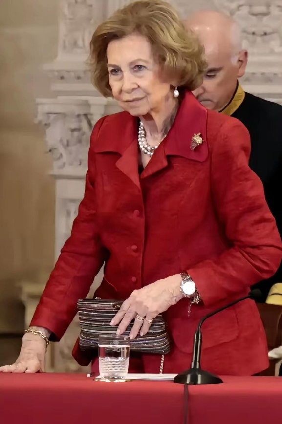 开云体育中国官网-包含新西兰篮球联赛颁奖典礼闪耀举行，风采依旧的词条