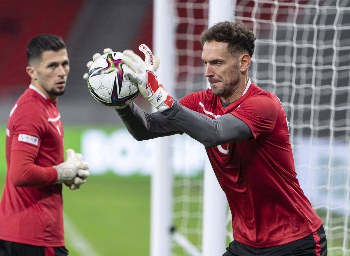 关于北爱尔兰在欧预赛赛场上表现抢眼,跻身下一轮的信息 关于北爱尔兰在欧预赛赛场上表现抢眼,跻身下一轮的信息