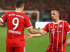 帕德博恩严防死守，决战中缓解危机