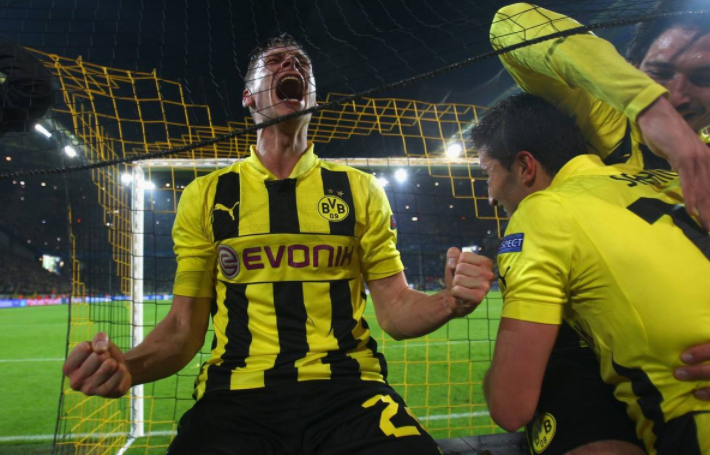 开云体育官网-马拉加主场大胜，保级前景一片光明