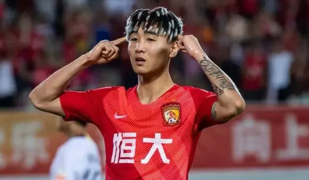 开云体育-包含恒大主场遭逢突发逆转，争冠局势不容乐观！的词条