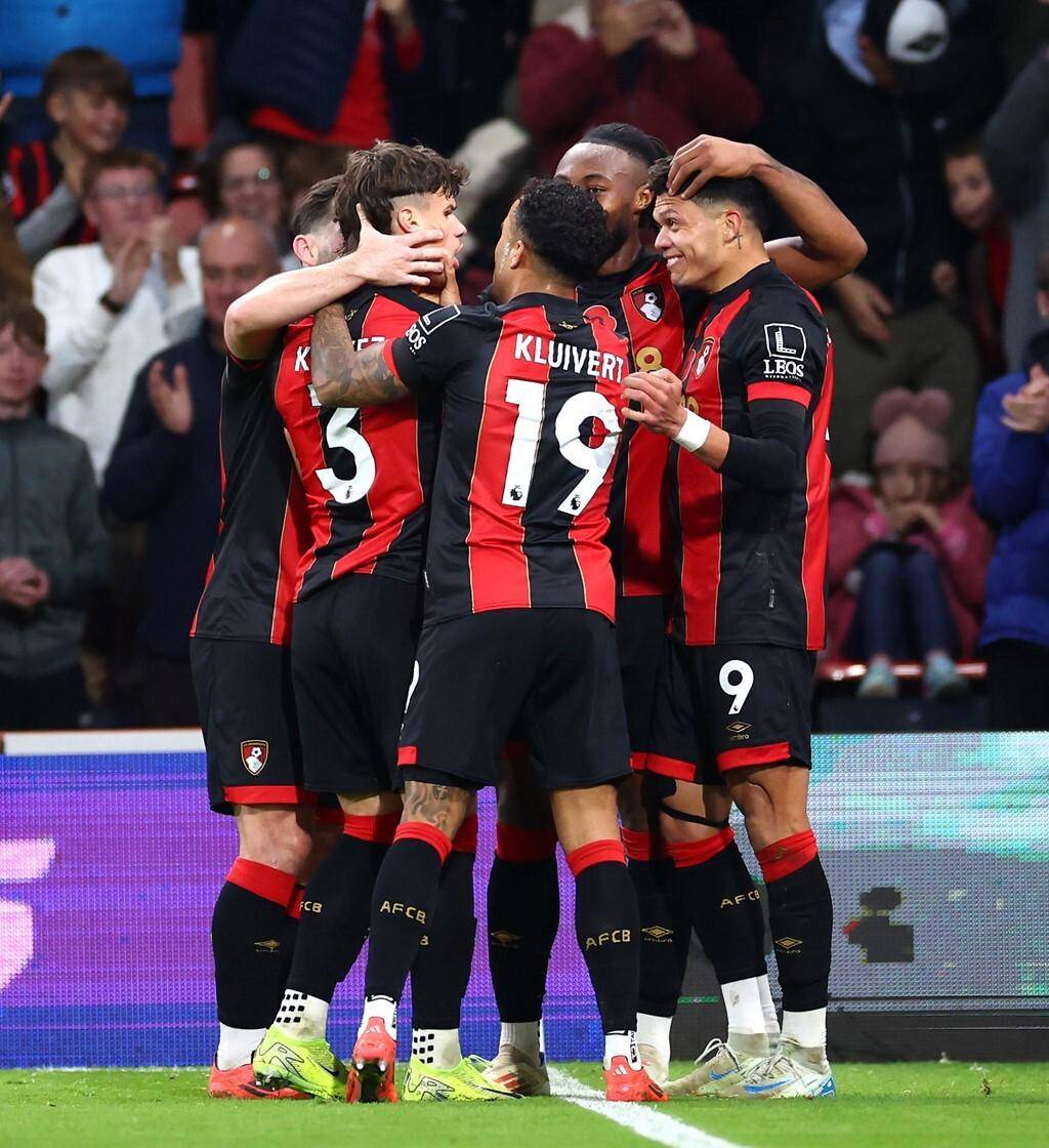 雷加利斯逆转击败奥萨苏纳，结束连败纪录