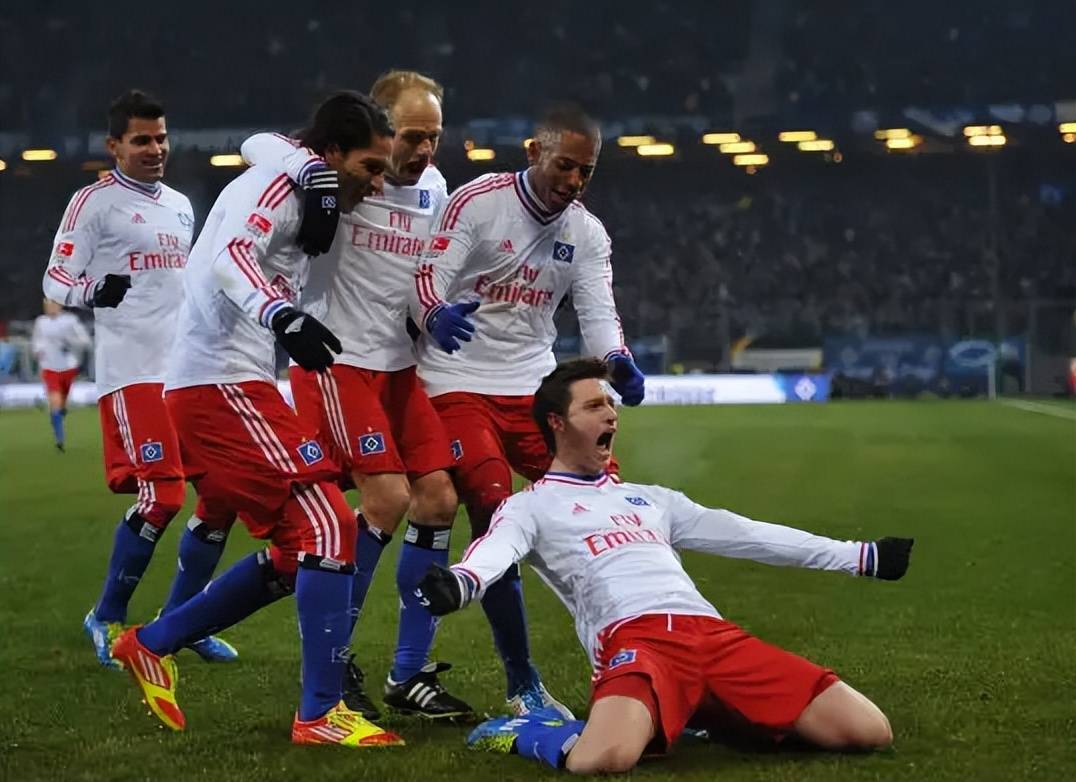 开云体育登录-包含汉堡取得胜利，斯图加特难以抵御阵痛的词条