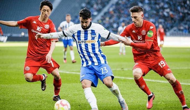 柏林赫塔主场大胜，保级形势渐趋乐观