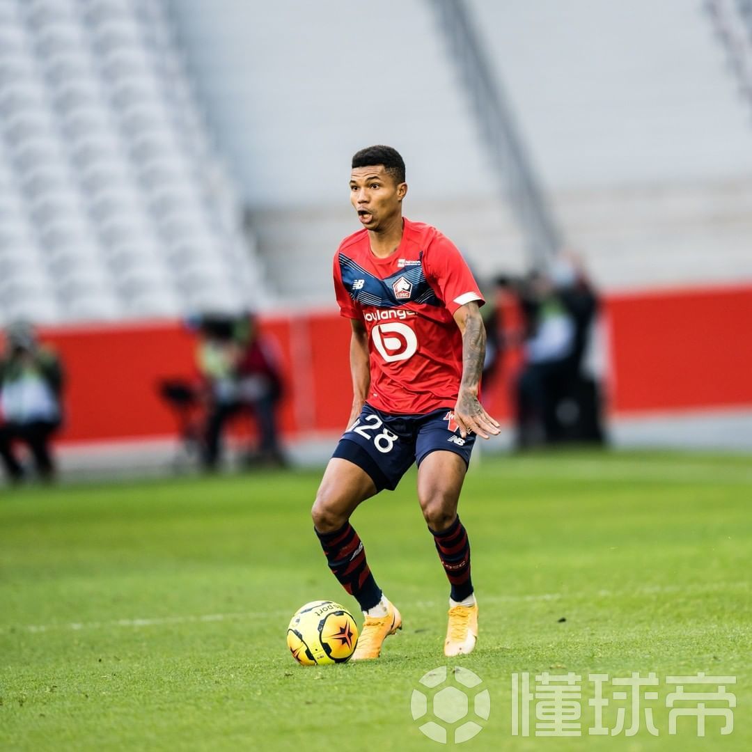 关于里尔客场惨败，积分榜上不升反降的信息