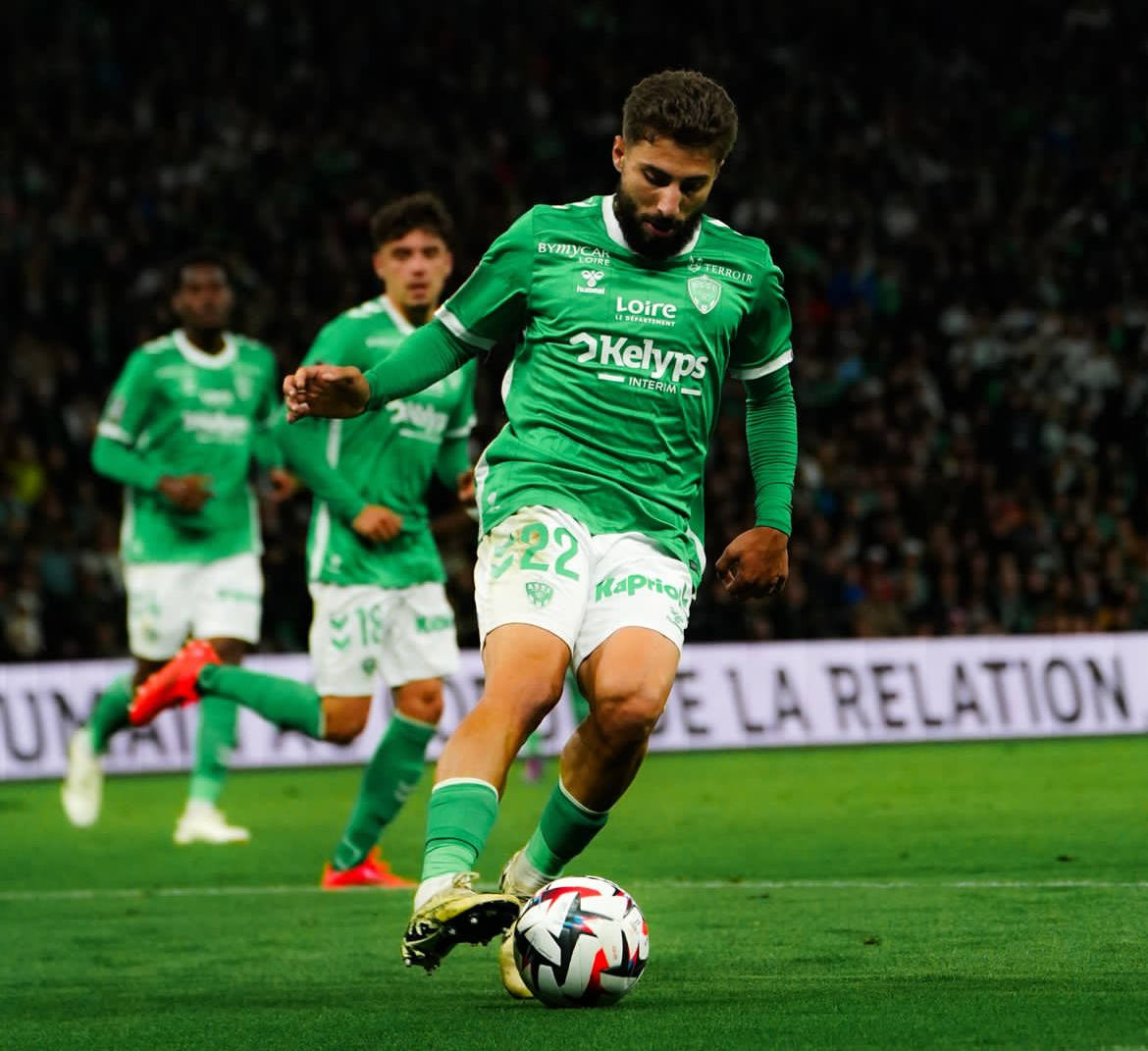 里昂战胜圣埃蒂安，法甲积分大丰收