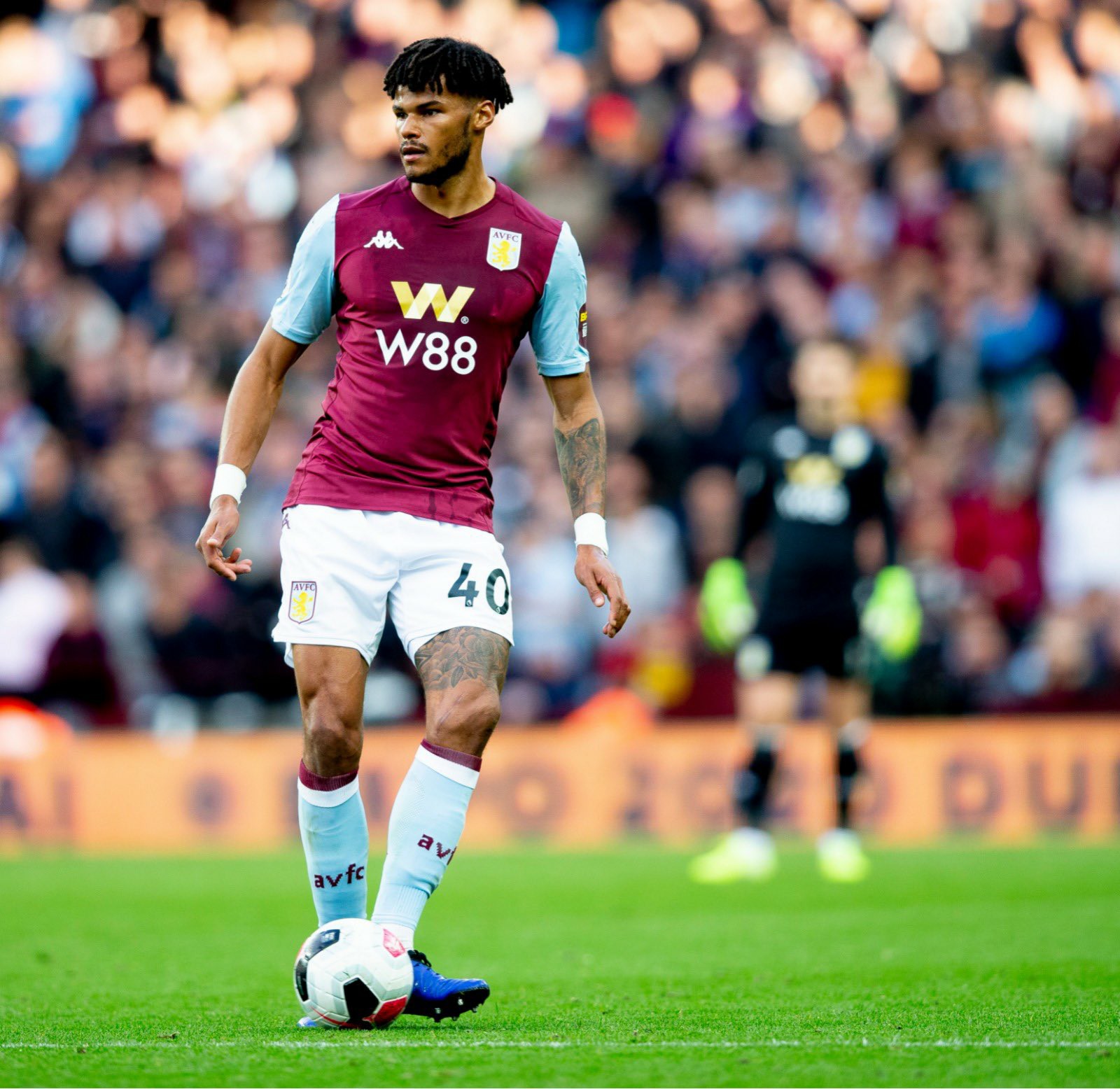 开云体育中国官网-关于诺里奇客场击败维拉，稳住保级局面的信息