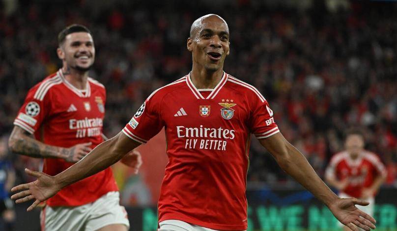 开云体育官方入口-包含本菲卡战绩喜人，出线前景领跑的词条