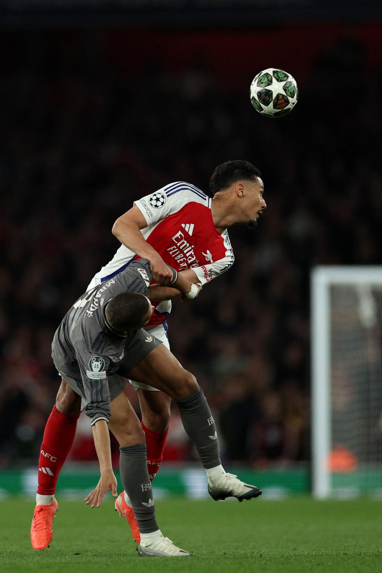 开云体育-阿森纳击败对手，成功挺进欧冠半决赛