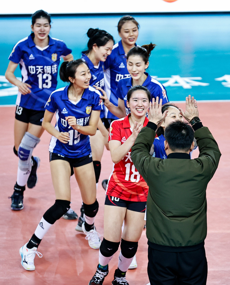 开云体育中国官网-挪威击败南非，成功进入排球半决赛