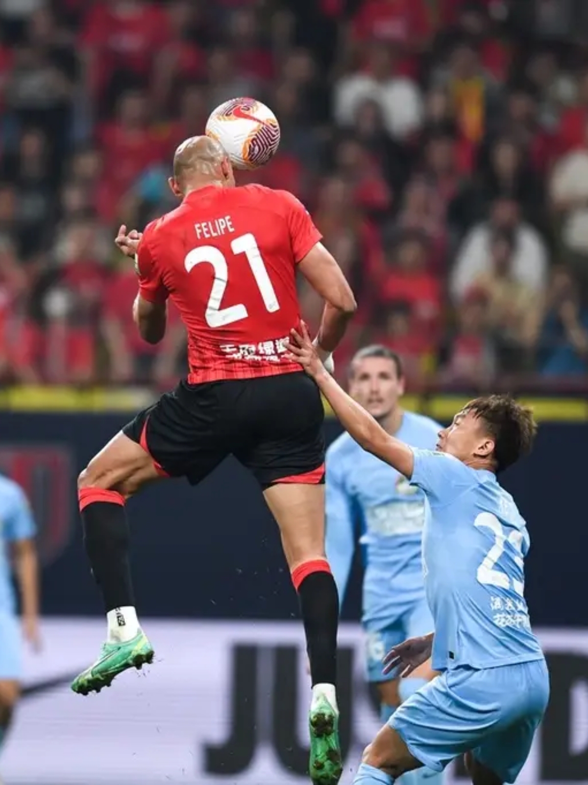 开云体育官网入口-上港轻取对手，继续领跑中超